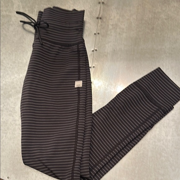 Vuori Stripe Daily Legging, Black Stripe, S - Picture 1 of 3